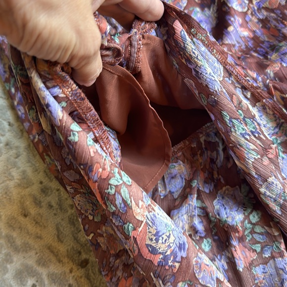 ASTR the Label Arlette Burgundy Floral Smocked Boho Midi Dress, size L - Picture 10 of 11